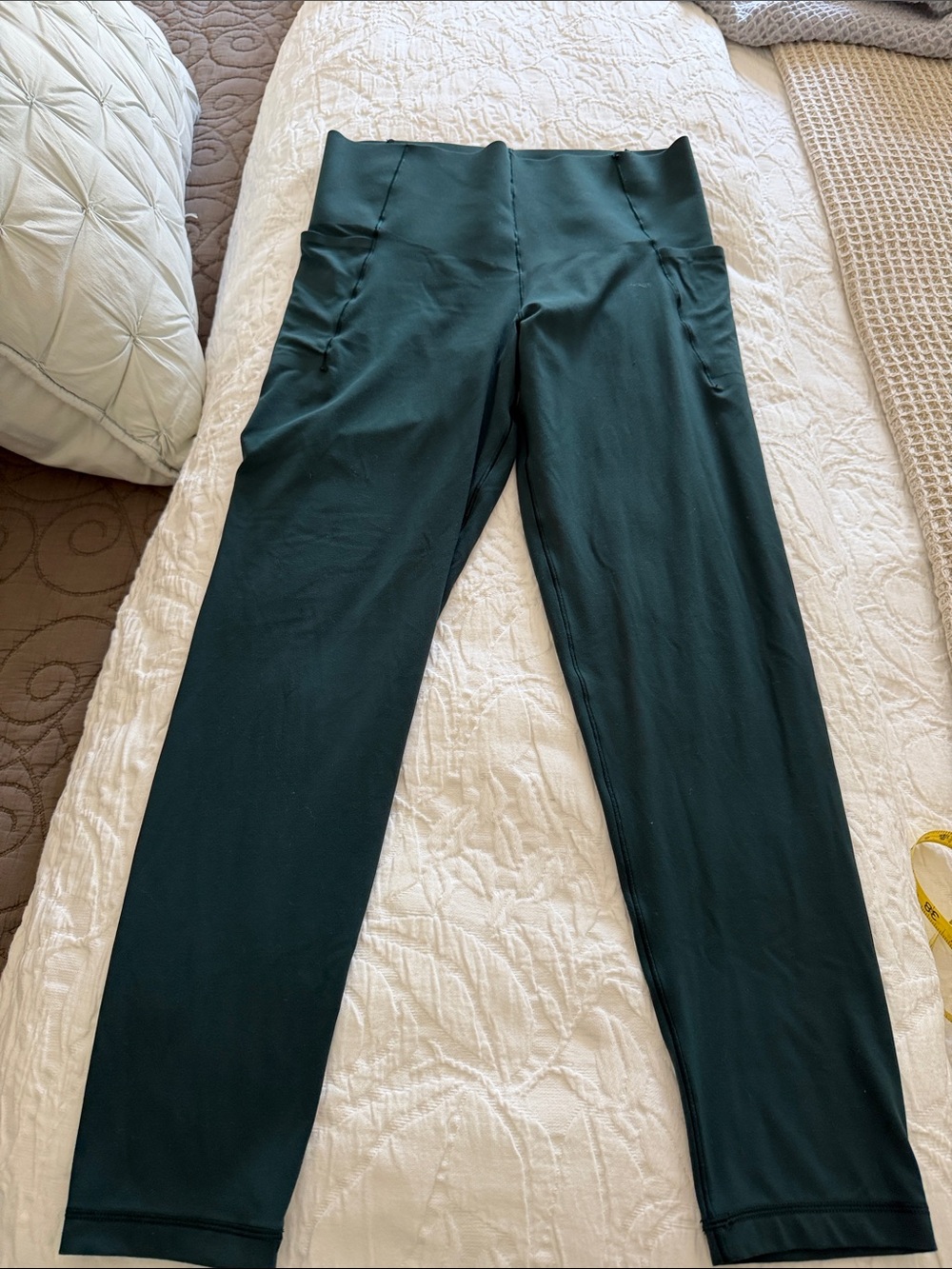 aerie Dark Green High-Waist Leggings with Side Pockets